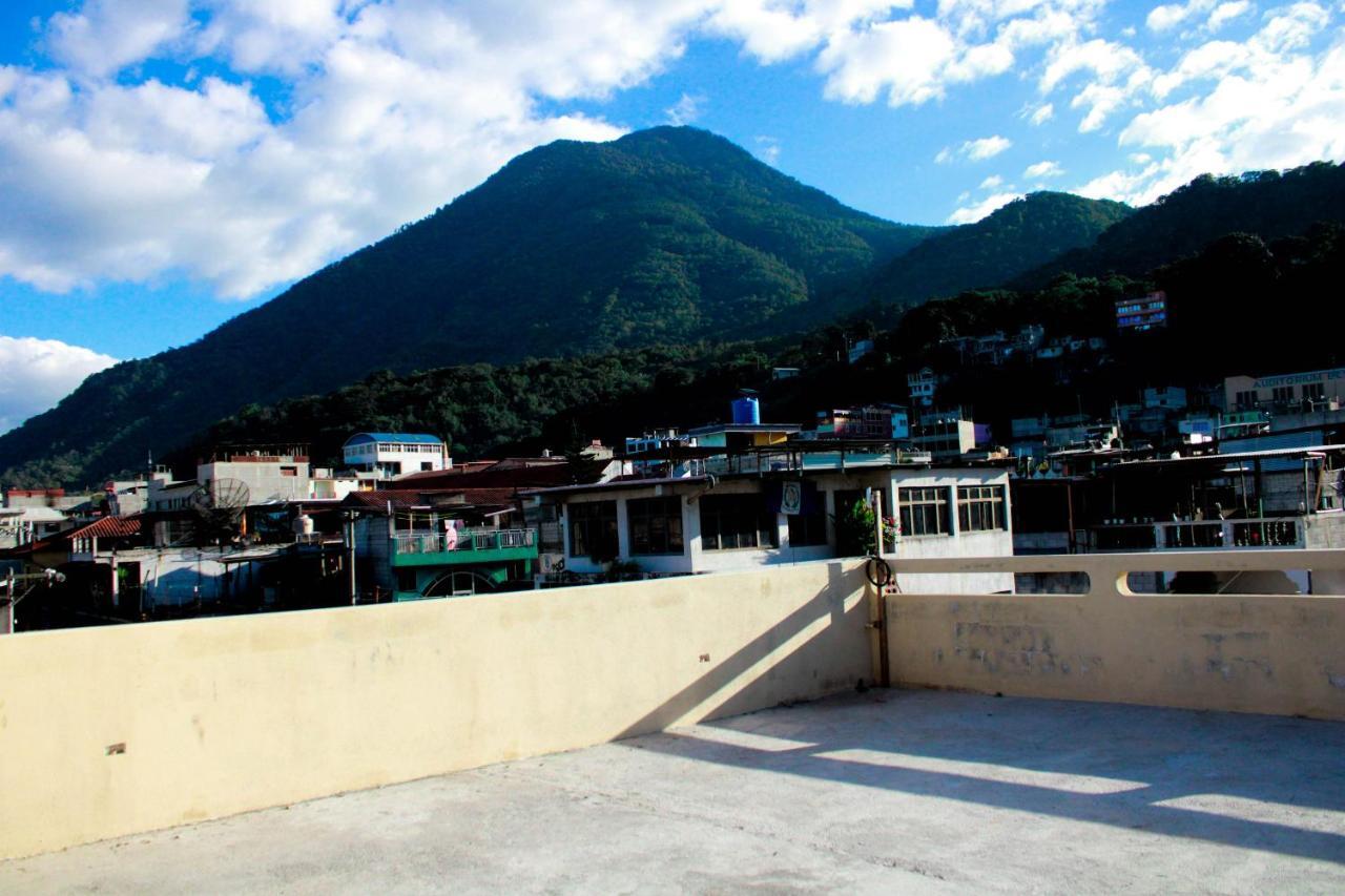 Hostal Corazon De San Pedro San Pedro La Laguna Exterior foto